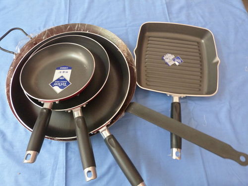 上海元乔日用杂品商店钢制煎锅规格171701与171736批发信息